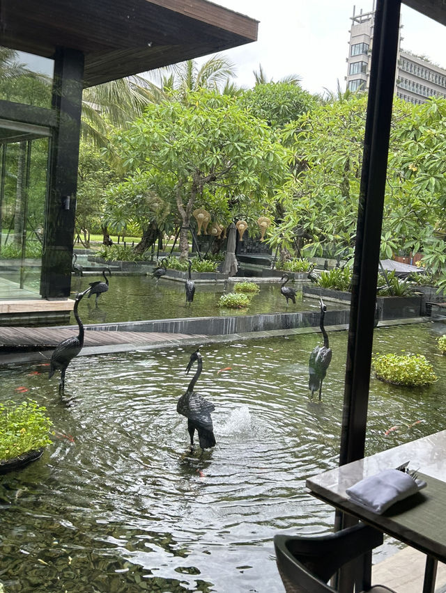 Sunday branch in Ritz Bali-What to wait?