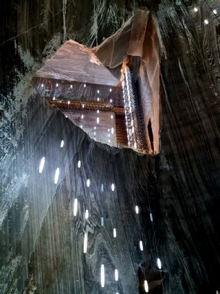 🌌 Salina Turda – An Underground Wonder in Romania