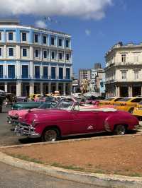 Havana Roadtrip: Classic Cars, Rooftop Views & Rich History