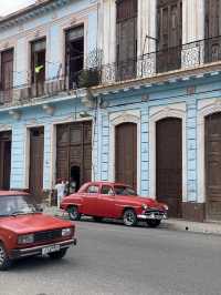 Ready to get a real taste of Havana? This guide hits the vibrant heart of Cuba’s capital