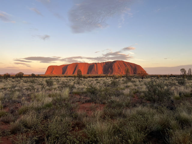 Sunrises, Sunsets, and Stars: Experience the Magic of Uluru 🇦🇺 🦘 