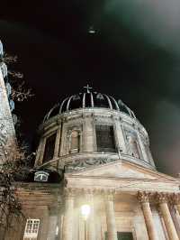 When Paris Lights Up, the Night Comes Alive 🇫🇷