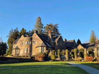 Cragwood Country House Hotel: A Lakeside Gem