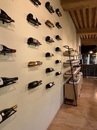 Cosy & Friendly Wine Bar in Lyon