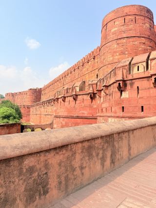 A Seamless Private Tour of the Taj Mahal, Agra Fort & Baby Taj from Delhi