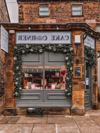 Don't miss out on Peak District, a treasure town on your trip to the UK!