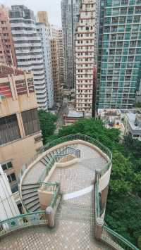 香港pk重慶 魔幻複雜主義街道