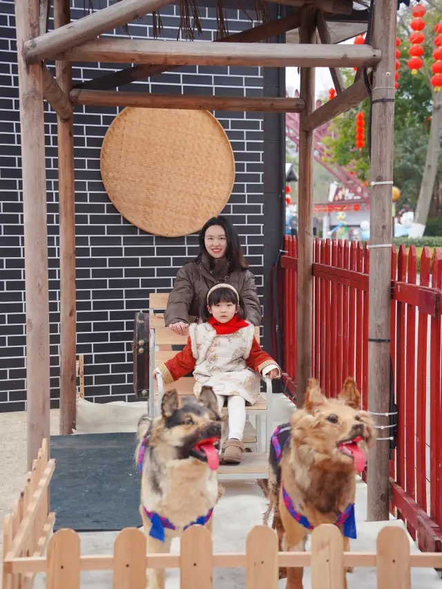 In Chengdu! Want to take the kids to the fairy tale park we've been to countless times (with strategy guide)