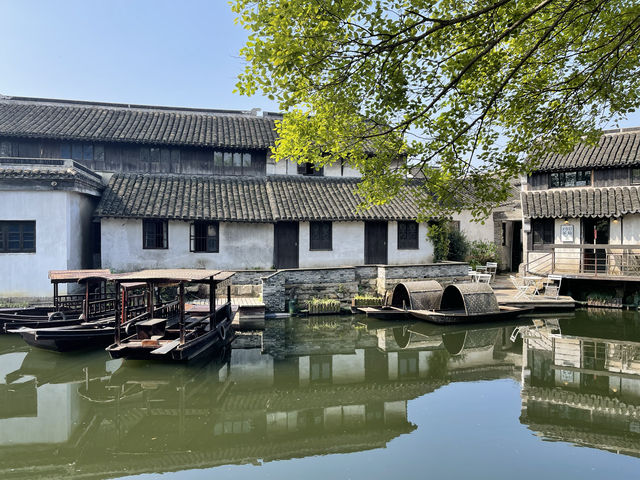 清新 安逸的歇馬橋村