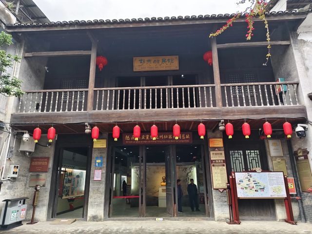 打卡廣西胡志明紀念館。
