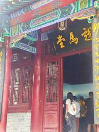西楚霸王短暫卻又轟轟烈烈的一生。