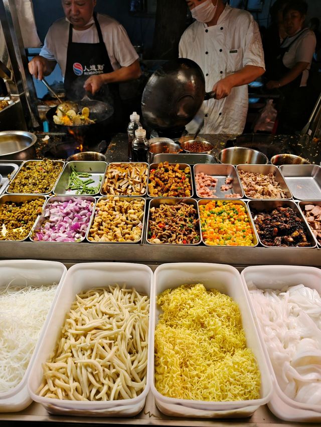 【義烏賓王夜市】購物狂的夢幻樂園，美食愛好者的天堂！