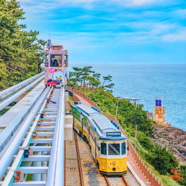 總要去一次釜山！坐海邊日落膠囊小火車~