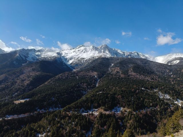 探索藏地神山的聖潔與壯美——梅里雪山