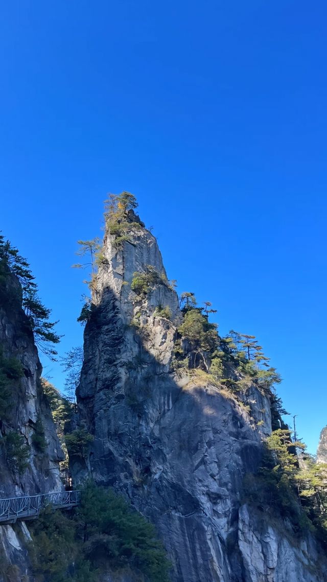 大明山記：雲海與奇峰的千年私語
