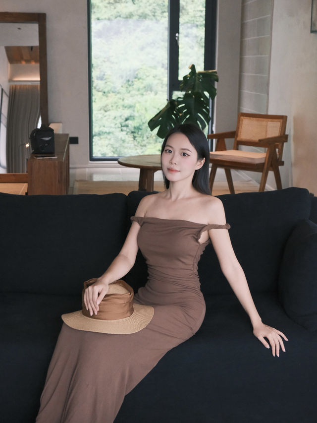 陽朔千古情景區旁,藏著一家侘寂風隱世酒店。 陽朔千古情景區旁,藏著一家侘寂風隱世酒店。