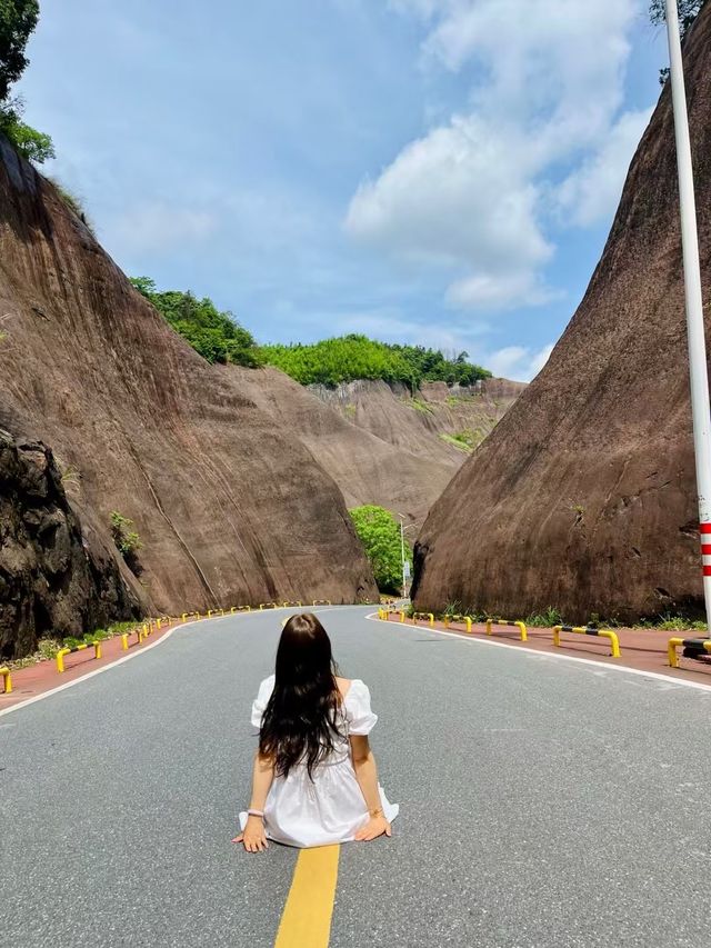 東江湖拾間美宿｜窗景怡人，30分鐘直達馬皇丘丹霞！