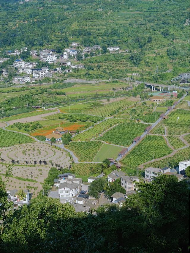 貴陽周邊帶無邊際泳池嘅田園酒店，住進風景裡