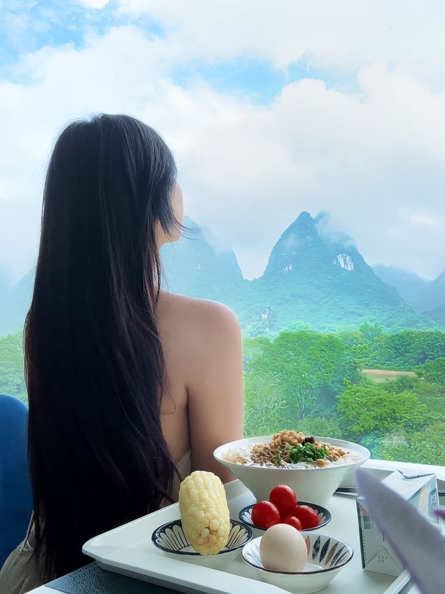 遇龍河畔嘅避世城堡，將山水住成詩