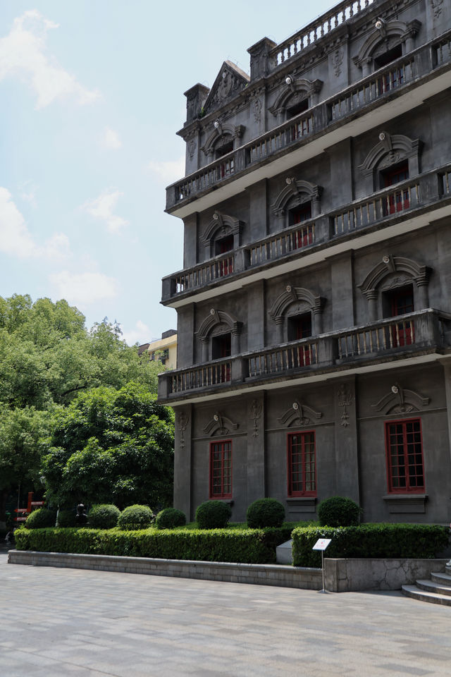 南昌百年建築，軍旗升起嘅地方！