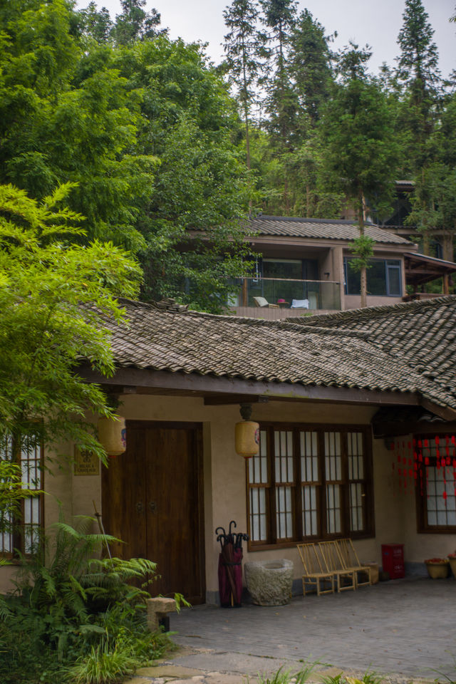西南首家羅萊夏朵，藏喺青城山嘅避世療癒秘境