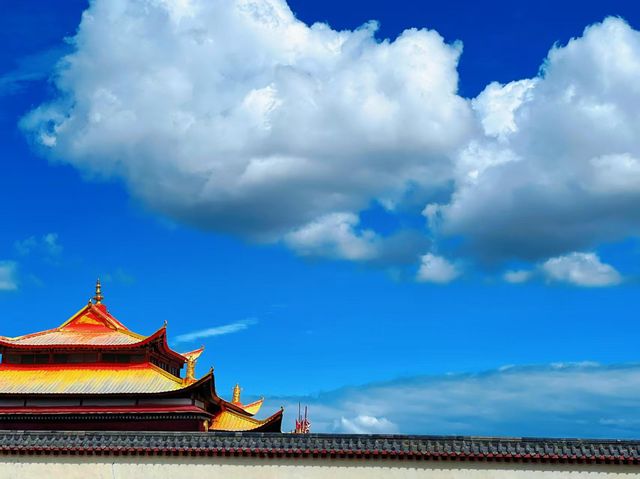 油畫中的寺廟——各莫寺 油畫中的寺廟——各莫寺