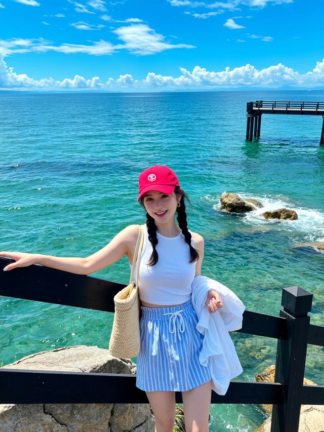 涠洲島的秋天簡直是視覺盛宴，海水藍得令人心醉，沙灘細軟如糯米