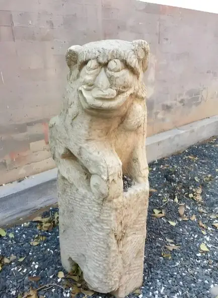 Melted by the adorable magical animals of Beijing Wutasi Temple