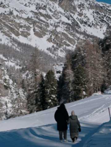 Free Winter Walk to Val Fex – Switzerland’s Quiet Alpine Paradise