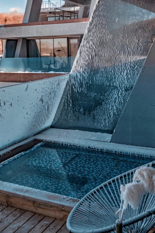 住進長白山鹿苑裡!睡醒就被小鹿包圍,冬季限定浪漫! 住進長白山鹿苑裡!睡醒就被小鹿包圍,冬季限定浪漫!