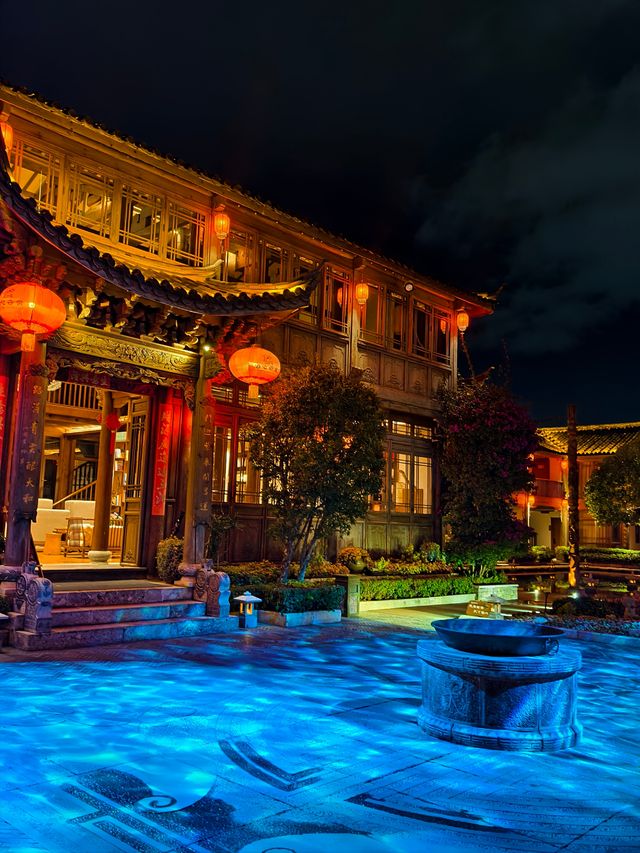 雨夜燈影，藏著古城最治癒的溫柔