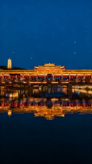 If you haven't been to Fenghuang Ancient Town, you haven't really been to Hunan!