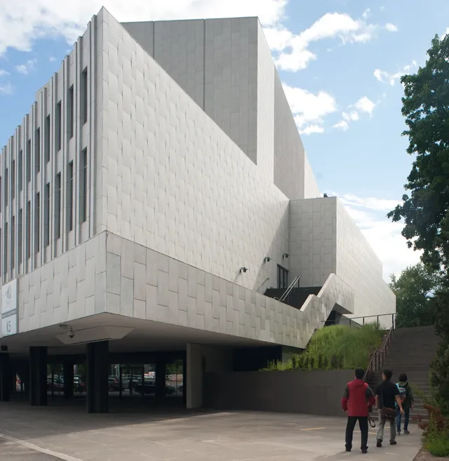 帶著移軸去旅行-赫爾辛基劇院