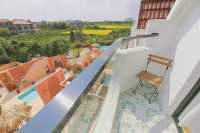 迪士尼旁絕美洞窟民宿!星空天窗+免費接送,拍照根本停不下來