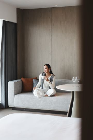 1-hour drive north from Australia - Enjoy a leisurely weekend in Zhongshan without rushing.