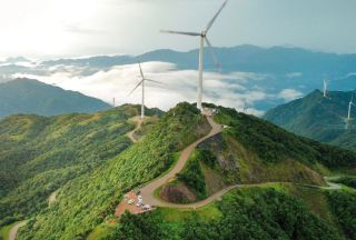 Luoding Windmill Mountain in Yunfu! A free, cloud-top hidden gem in Guangdong—it's breathtaking