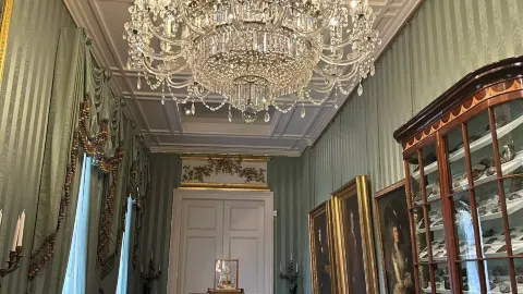 19世紀の英国の邸宅、ダーシー氏の家にタイムスリップしたみたいで夢のよう！ — traveler post in シェフィールド