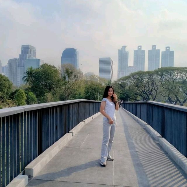 เดินเที่ยว สวนเบญจกิติ กรุงเทพ
