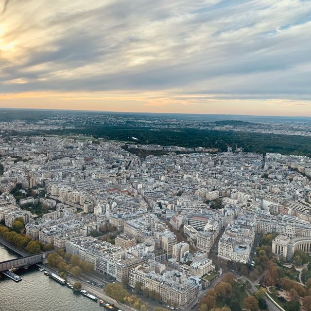 😮 Know Before You Go | Worth Going UP ⬆️ Eiffel Tower?