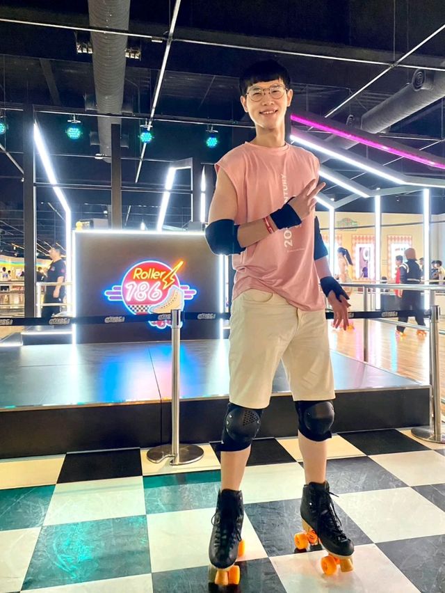 台南大魯閣Roller186滑輪場 南紡館 滑輪初體驗