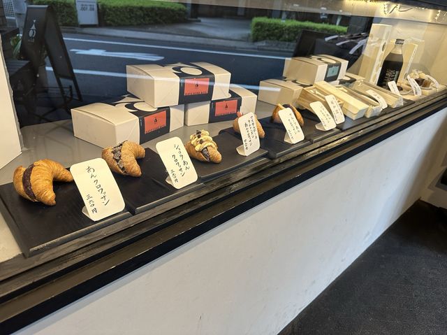 東京・池袋。あんことクロワッサンの不思議な関係『&co.あん処』