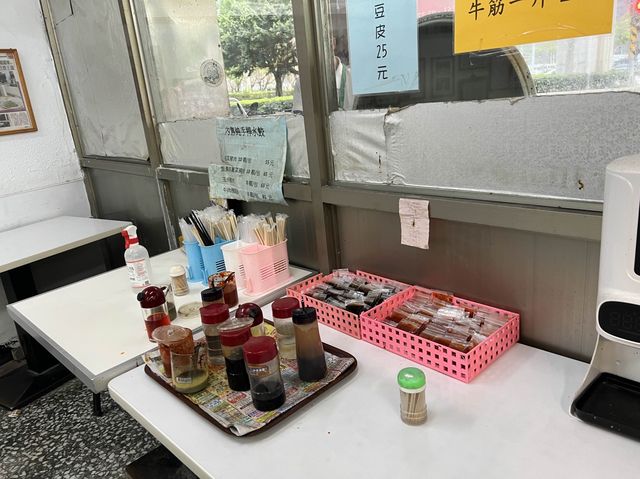 內湖來來豆漿，24小時營業，在地人宵夜的好夥伴