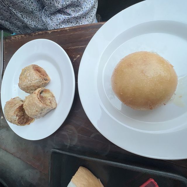 อิ่มอุ่น ณ บางแสน