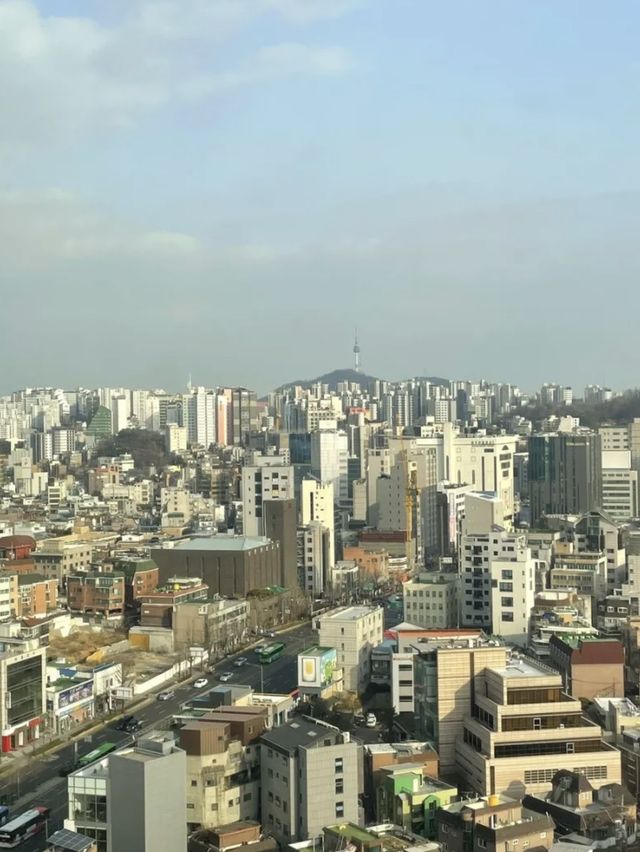 가성비 좋은 연남동 뷰 호텔 ‘홀리데이 인 익스프레스 서울 홍대‘