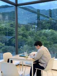 의왕 백운호수 숲속 뷰 카페 추천 : 호야스(HOYAS)