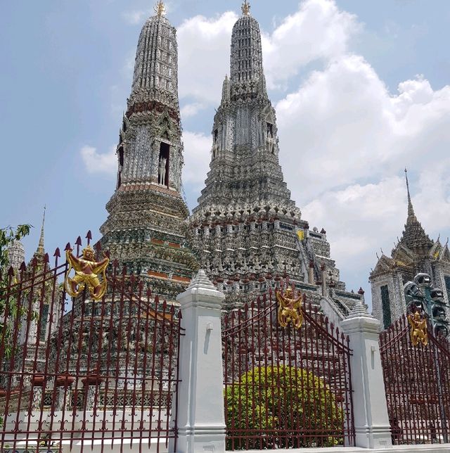 วัดอรุณราชวรารามราชวรมหาวิหาร