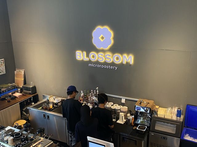blossom cafe Pattani มากันๆ