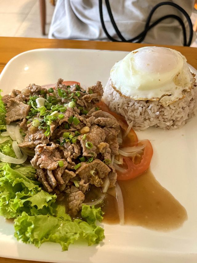 【カンボジア】シェムリアップでお得にカンボジア料理食べるならココ！コスパ最強なお洒落レストラン
