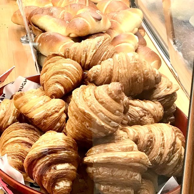 Super Airy Croissants and Pastries