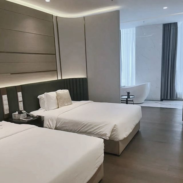 珠海性價比酒店-珠海拱北情侶路海景青麥S酒店